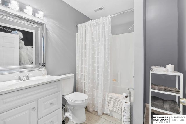 2312 Platte River Drive, Bellevue, NE 68123