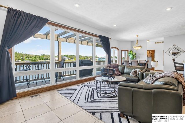 2312 Platte River Drive, Bellevue, NE 68123