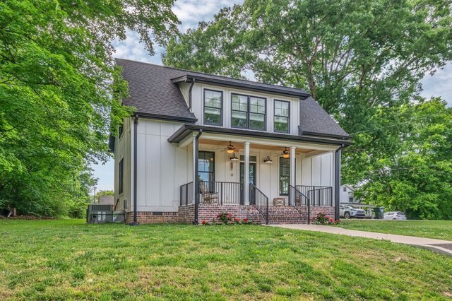 219 McCreary Heights, Dickson, TN 37055