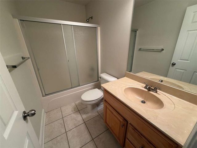 105 Whitehead Road 10, Athens, GA 30606