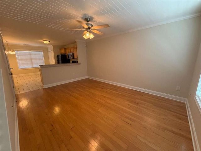 105 Whitehead Road 10, Athens, GA 30606