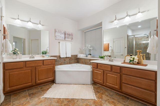 307 Arbor Ridge Lane, Conroe, TX 77384