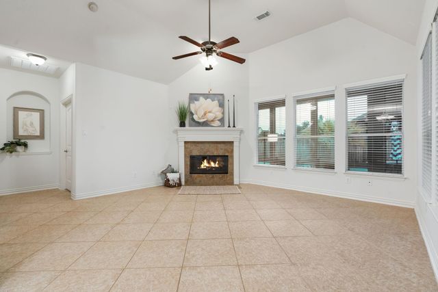 307 Arbor Ridge Lane, Conroe, TX 77384