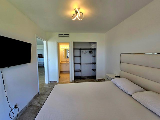 20335 W Country Club Drive 2208, Aventura, FL 33180