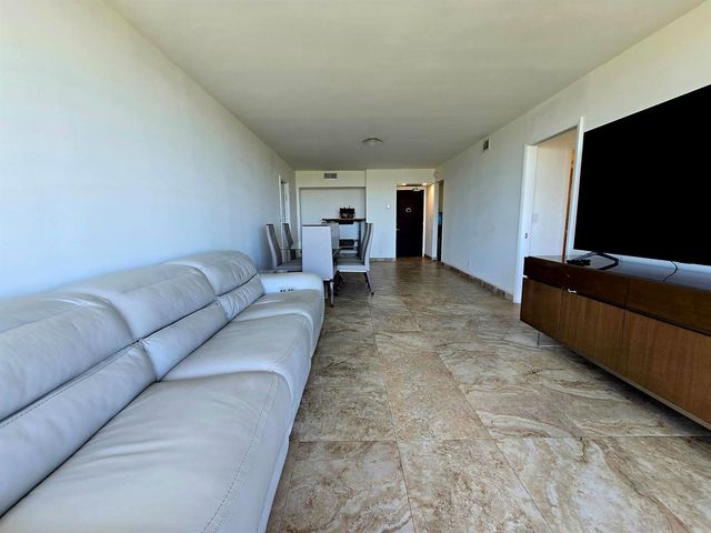 20335 W Country Club Drive 2208, Aventura, FL 33180