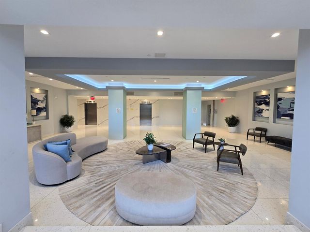 20335 W Country Club Drive 2208, Aventura, FL 33180