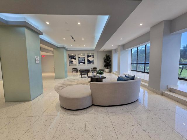 20335 W Country Club Drive 2208, Aventura, FL 33180