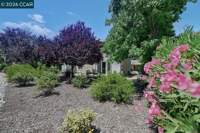 1312 Skycrest 2, Walnut Creek, CA 94595