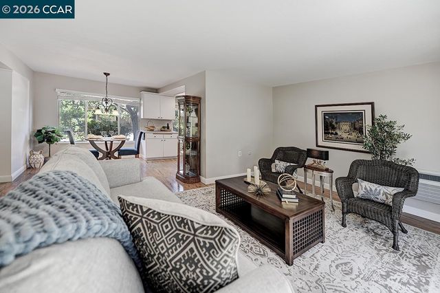 1312 Skycrest 2, Walnut Creek, CA 94595