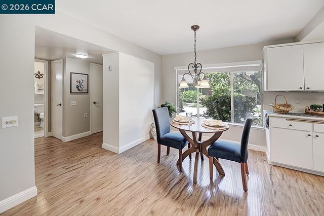 1312 Skycrest 2, Walnut Creek, CA 94595