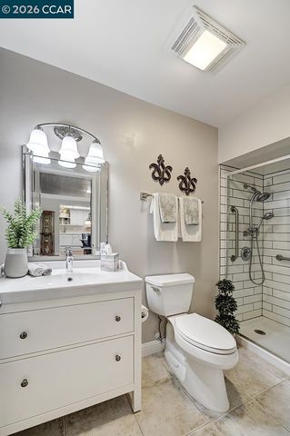 1312 Skycrest 2, Walnut Creek, CA 94595
