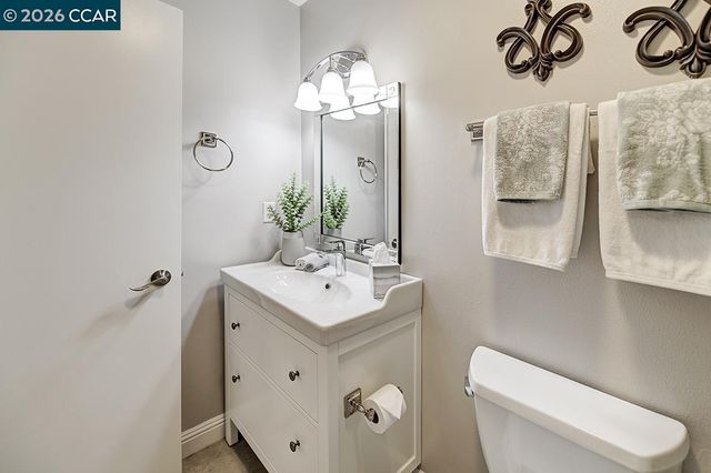 1312 Skycrest 2, Walnut Creek, CA 94595