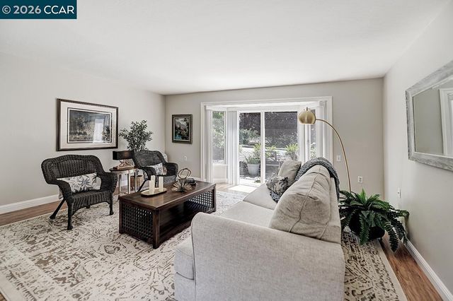 1312 Skycrest 2, Walnut Creek, CA 94595