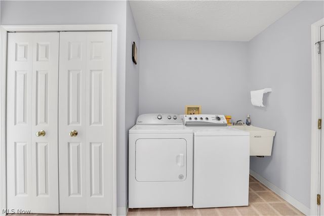 18376 Woodhaven Drive, Strongsville, OH 44149