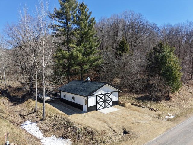 E10880 County Road P, Westby, WI 54667