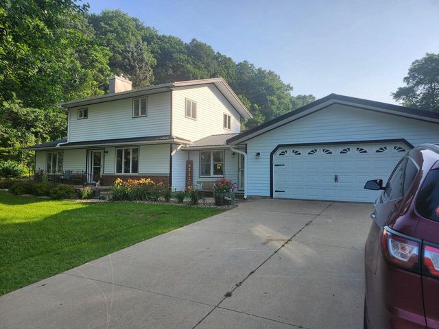 E10880 County Road P, Westby, WI 54667