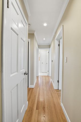 8238 W Balmoral Avenue, Chicago, IL 60656