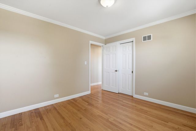 8238 W Balmoral Avenue, Chicago, IL 60656