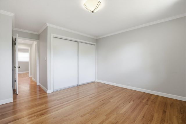 8238 W Balmoral Avenue, Chicago, IL 60656