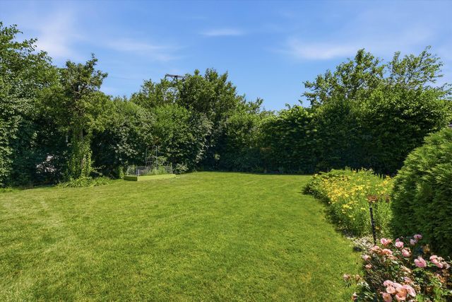 8238 W Balmoral Avenue, Chicago, IL 60656
