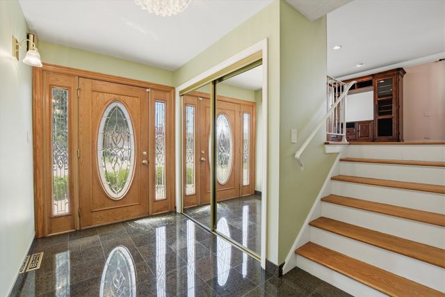 8238 W Balmoral Avenue, Chicago, IL 60656