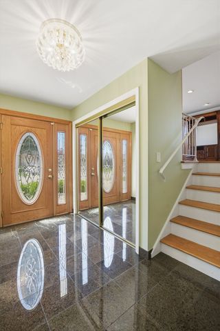 8238 W Balmoral Avenue, Chicago, IL 60656