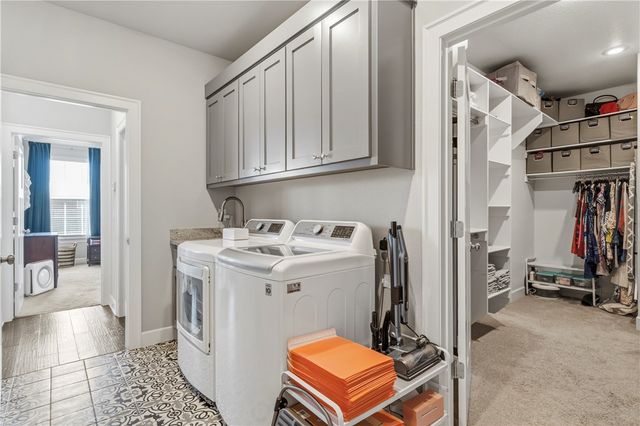 2407 SW 18th Street, Bentonville, AR 72713