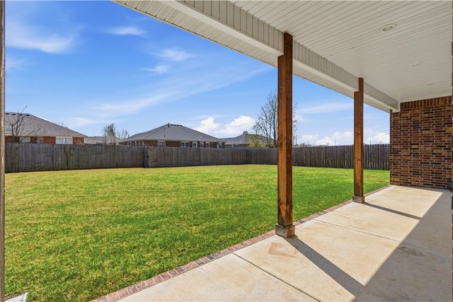 2407 SW 18th Street, Bentonville, AR 72713