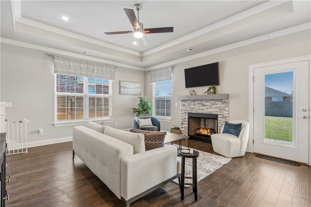 2407 SW 18th Street, Bentonville, AR 72713