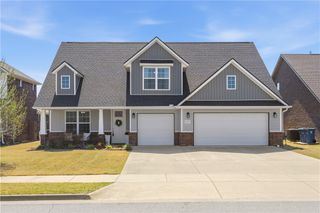 2407 SW 18th Street, Bentonville, AR 72713