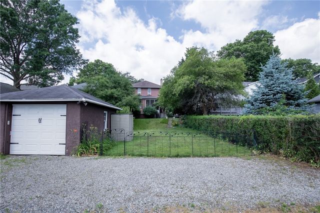 156 Taylor Ave, Beaver, PA 15009