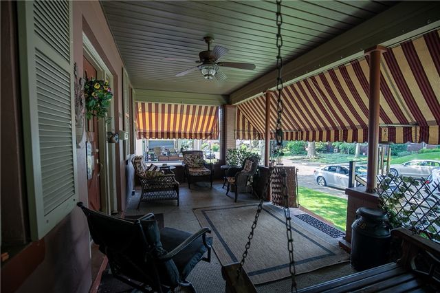 156 Taylor Ave, Beaver, PA 15009