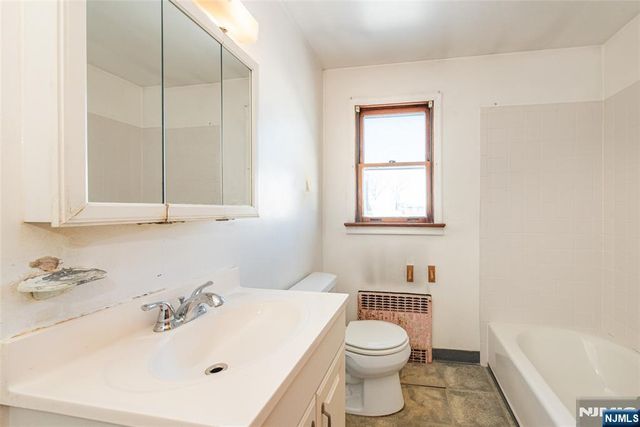 90 Dick Street, Clifton, NJ 07013