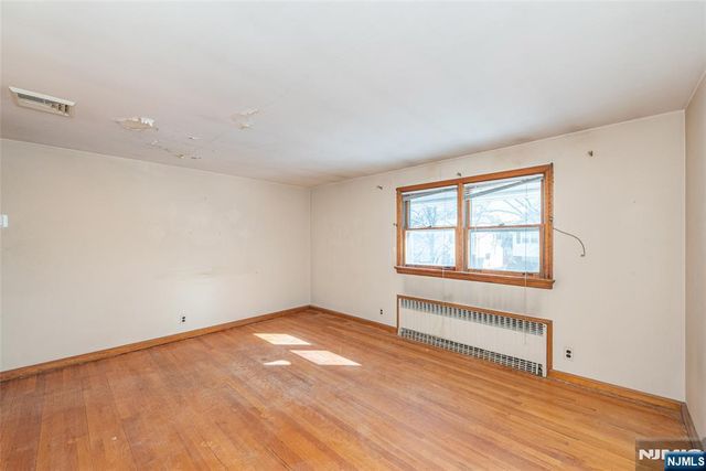 90 Dick Street, Clifton, NJ 07013