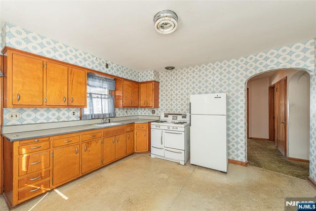 90 Dick Street, Clifton, NJ 07013