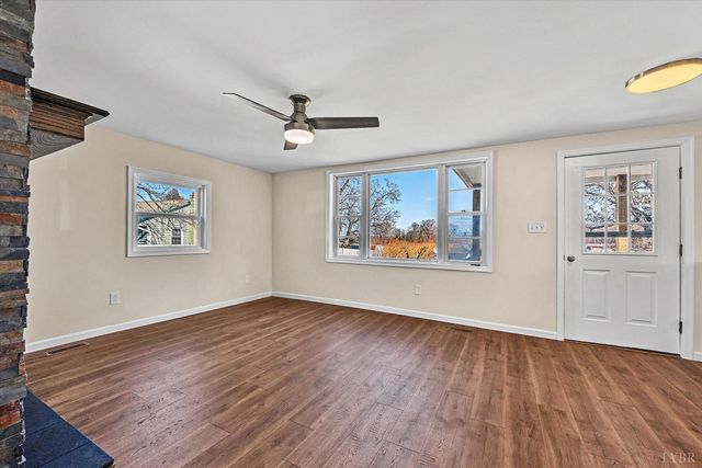 1088 Piney Grove School Road, Moneta, VA 24121