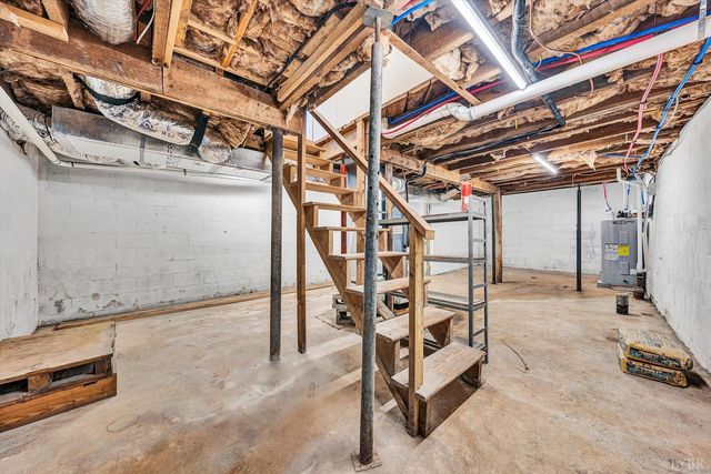 1088 Piney Grove School Road, Moneta, VA 24121