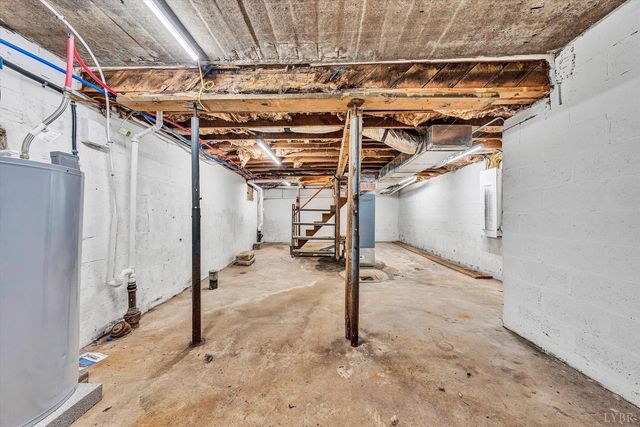 1088 Piney Grove School Road, Moneta, VA 24121