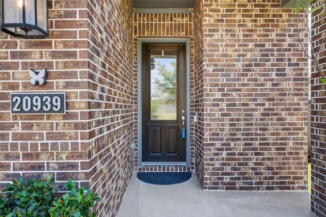 20939 Blooming Shrubs Court, Cypress, TX 77433