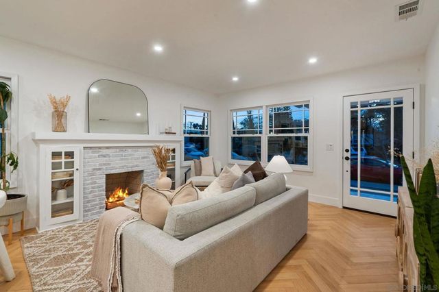4515 Louisiana St, San Diego, CA 92116