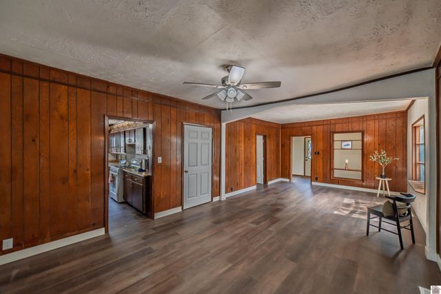 1220 Markham Ave, Paducah, KY 42003