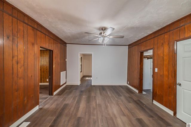 1220 Markham Ave, Paducah, KY 42003