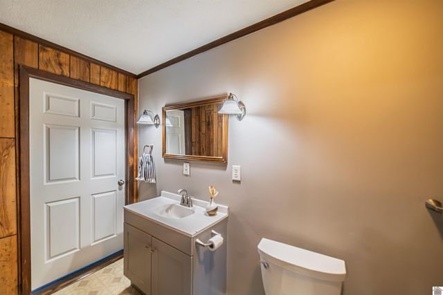 1220 Markham Ave, Paducah, KY 42003