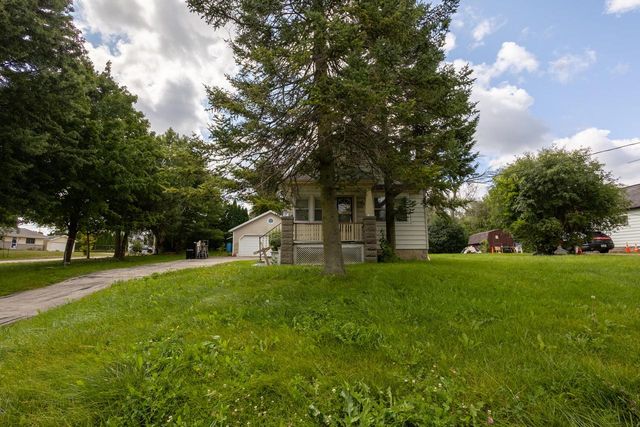 2325 W Kimberly AVENUE, Milwaukee, WI 53221