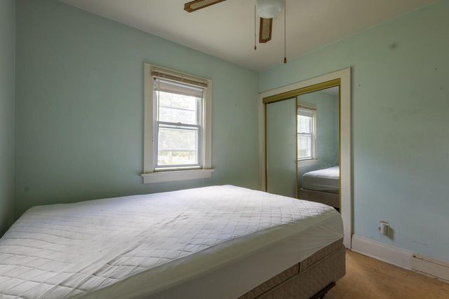 2325 W Kimberly AVENUE, Milwaukee, WI 53221