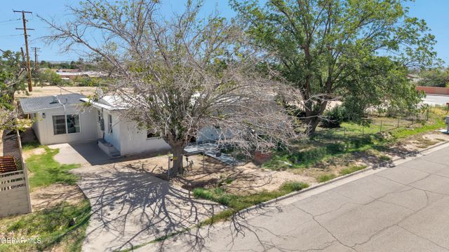 8720 Aranda Lane, El Paso, TX 79907