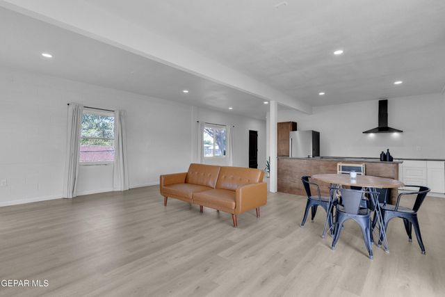 8720 Aranda Lane, El Paso, TX 79907
