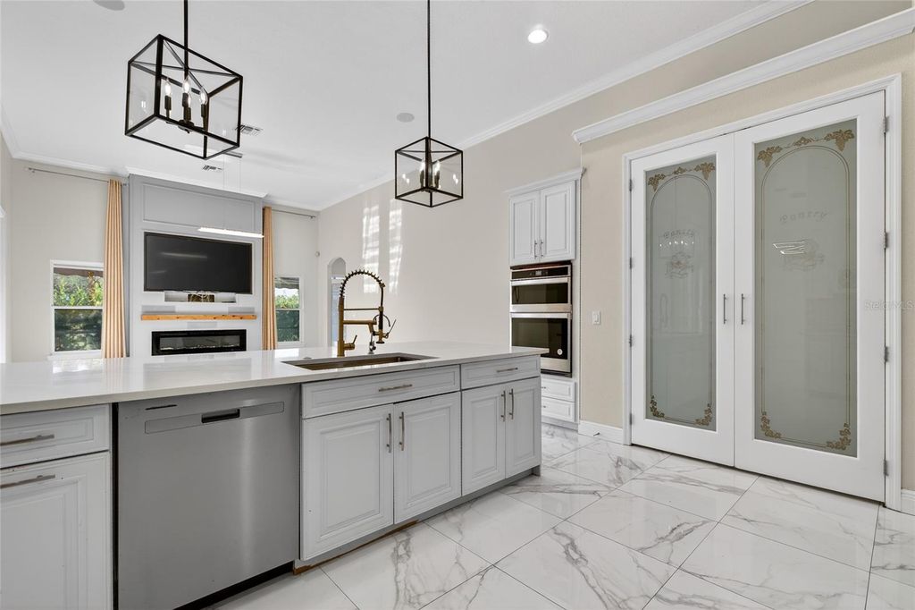 Image 21 of property listing at 2776 KISSIMMEE BAY CIRCLE, Kissimmee, FL 34744