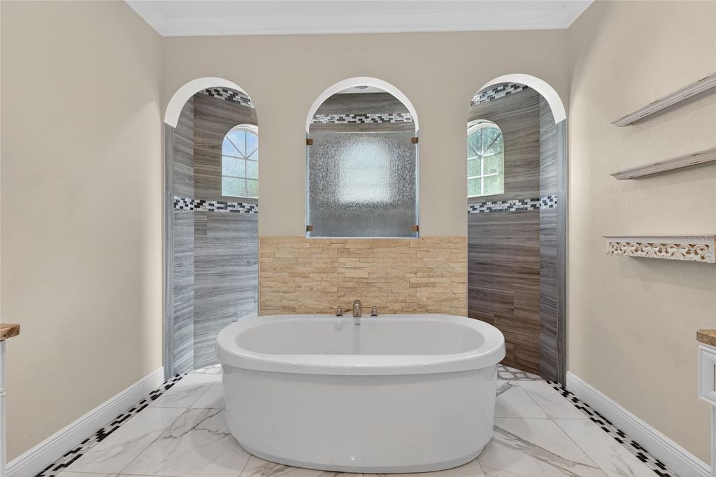 Image 35 of property listing at 2776 KISSIMMEE BAY CIRCLE, Kissimmee, FL 34744