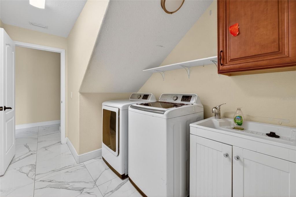 Image 46 of property listing at 2776 KISSIMMEE BAY CIRCLE, Kissimmee, FL 34744